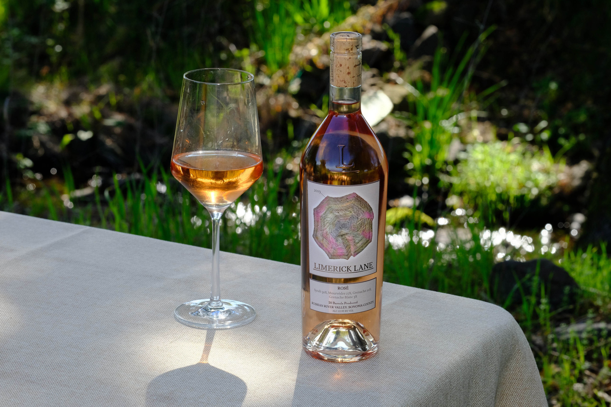 Customize wine or spirits bottle packaging with brand logo in California, United States